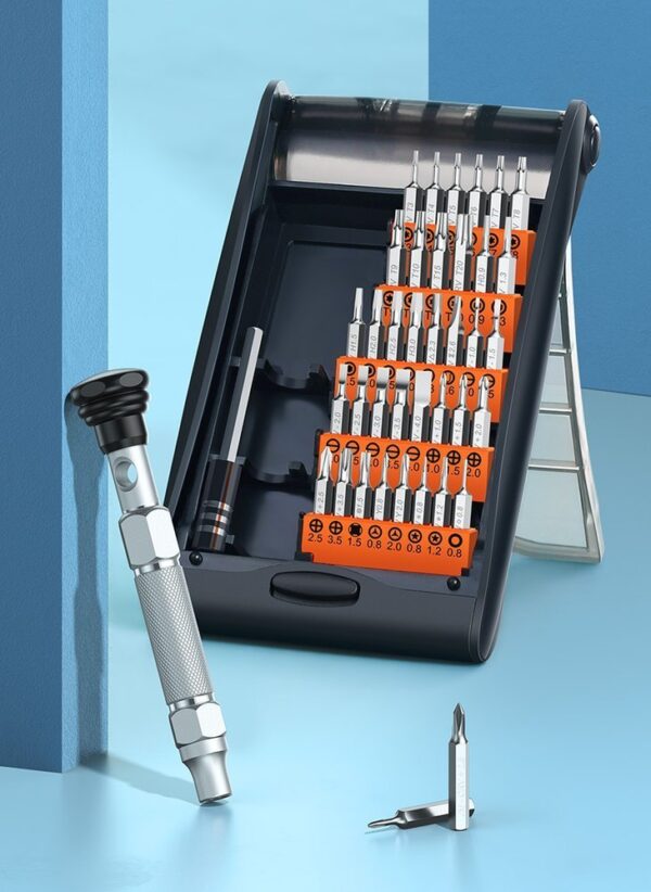 UGREEN 38-in-1 Aluminum Alloy Screwdriver Set - Image 4